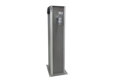 Gartenenergie – Säule „OSLO“ – Strom / Wasser